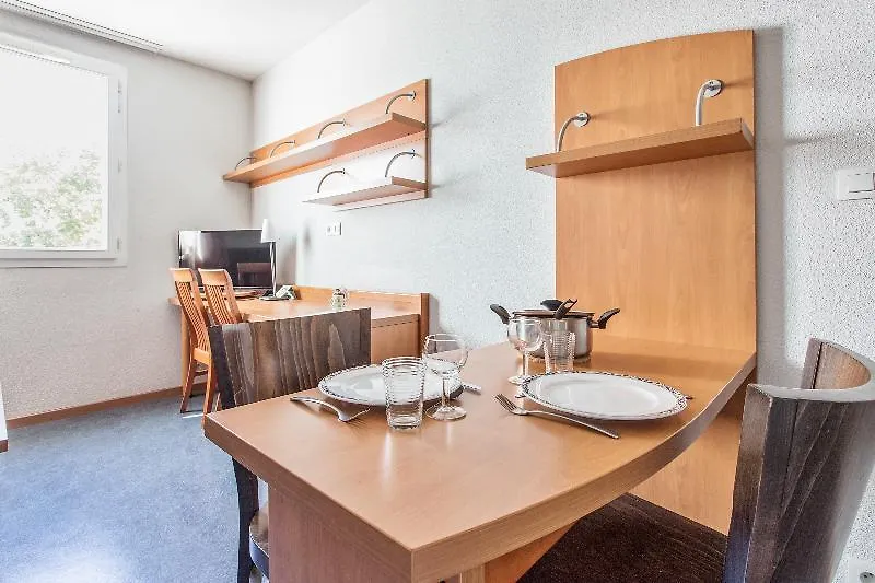 Appart'City Confort Lyon Gerland 3*,  France